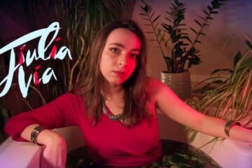 Jiulia Via Obsession