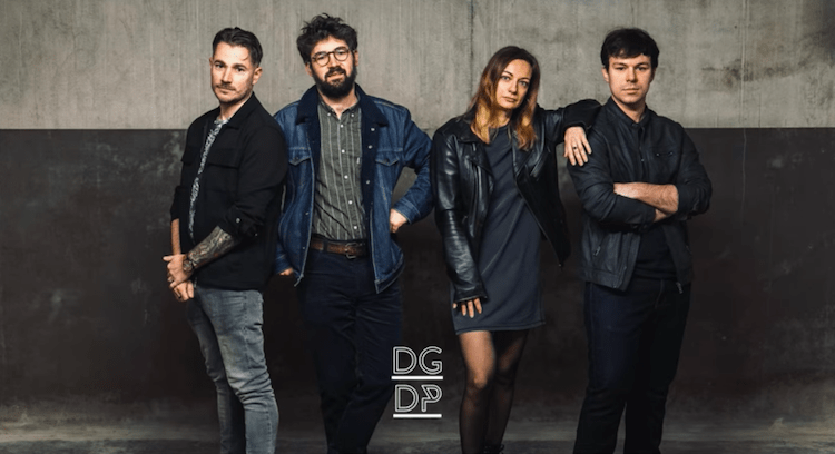 Du Goudron et Des Plumes La Revenante