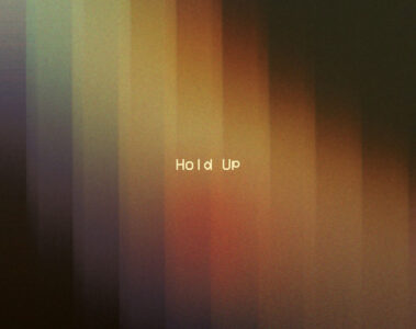 Bleu Sofa Hold up